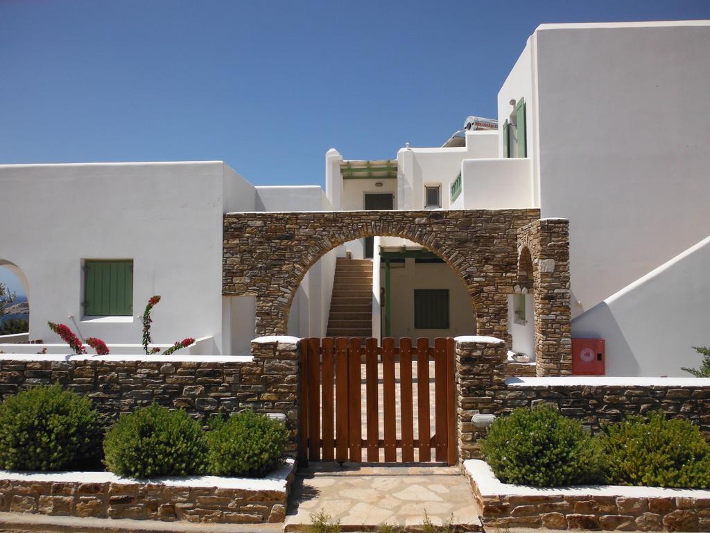 St George Antiparos Apartments And Studios Agios Georgios  Екстер'єр фото