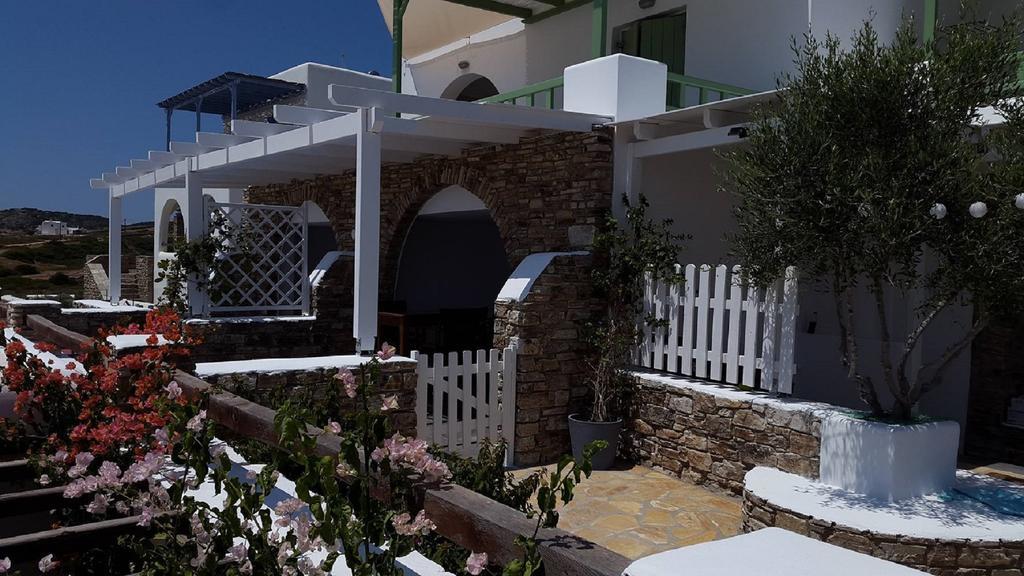 St George Antiparos Apartments And Studios Agios Georgios  Екстер'єр фото